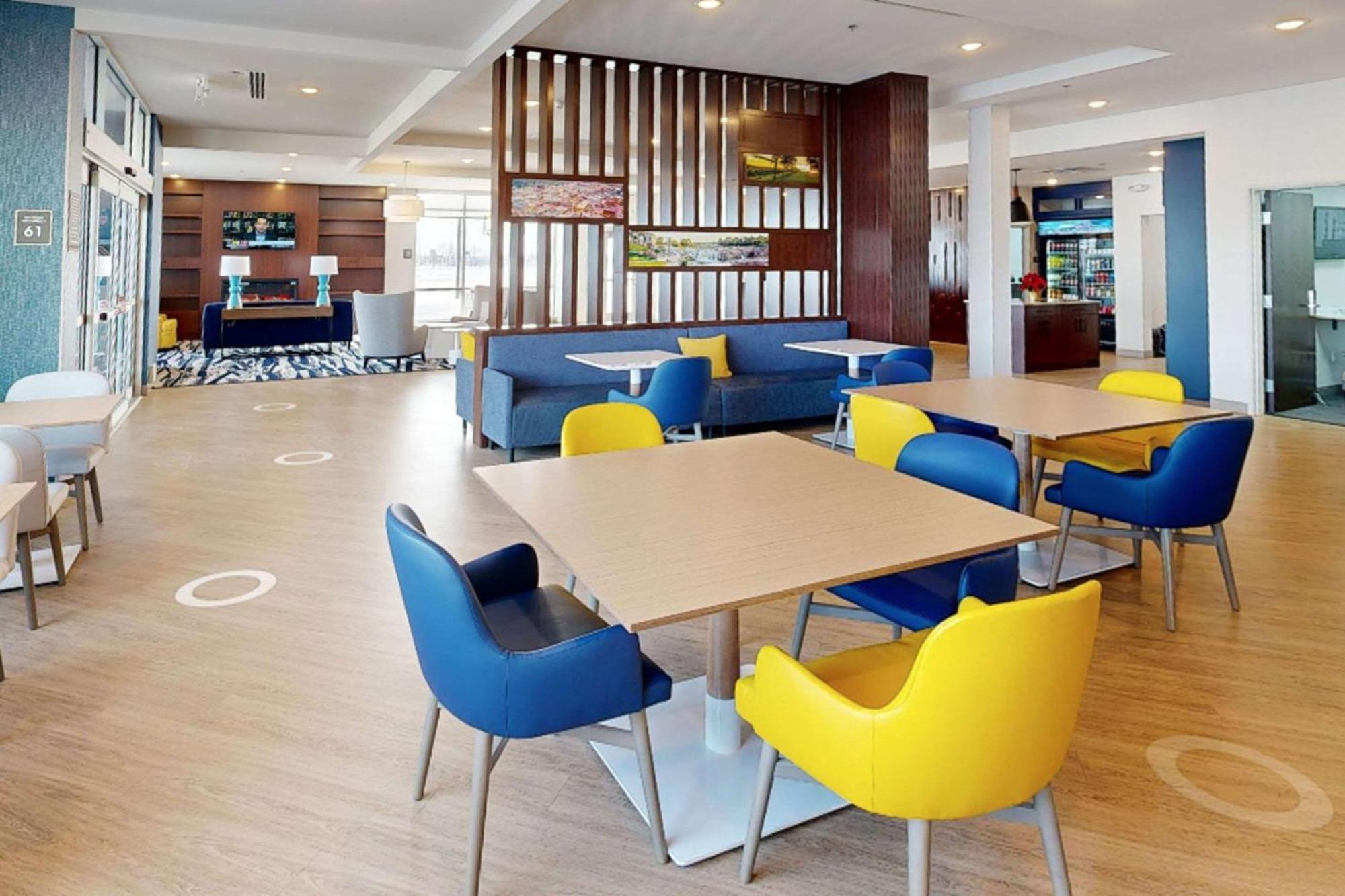 Comfort Inn & Suites At Sanford Sports Complex 苏瀑 外观 照片