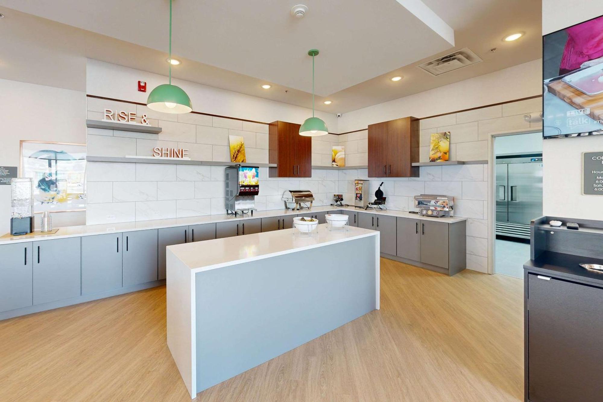 Comfort Inn & Suites At Sanford Sports Complex 苏瀑 外观 照片
