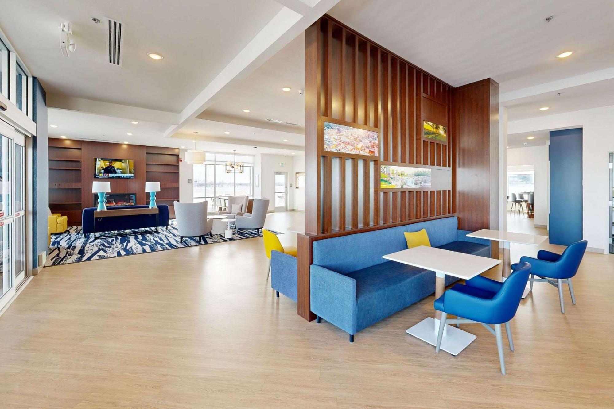 Comfort Inn & Suites At Sanford Sports Complex 苏瀑 外观 照片
